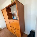 Armoire secrétaire scandinave,  Pied compas