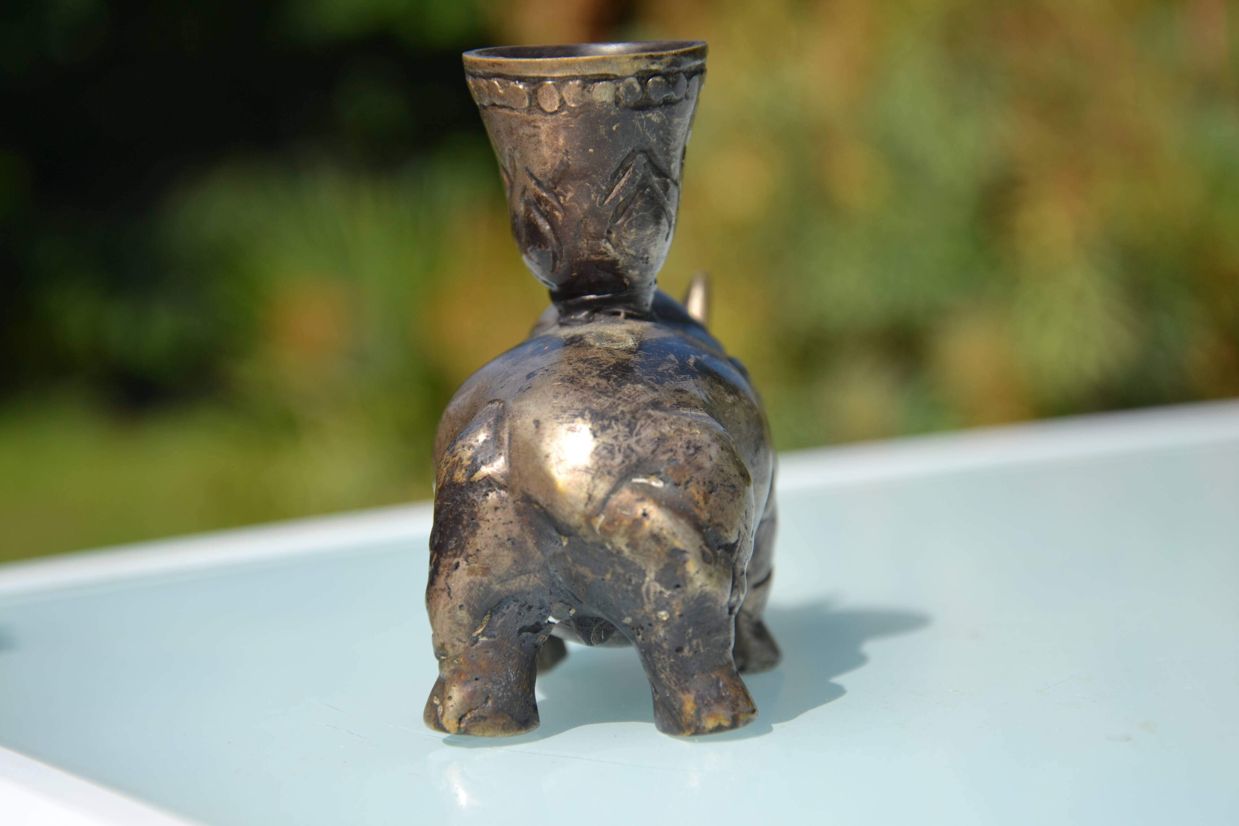 3 animal-shaped bronze candlesticks