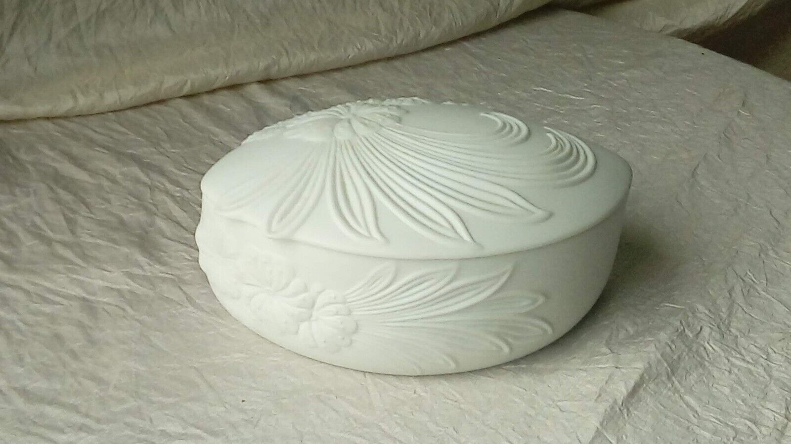 Porcelain candy pot kaiser germany