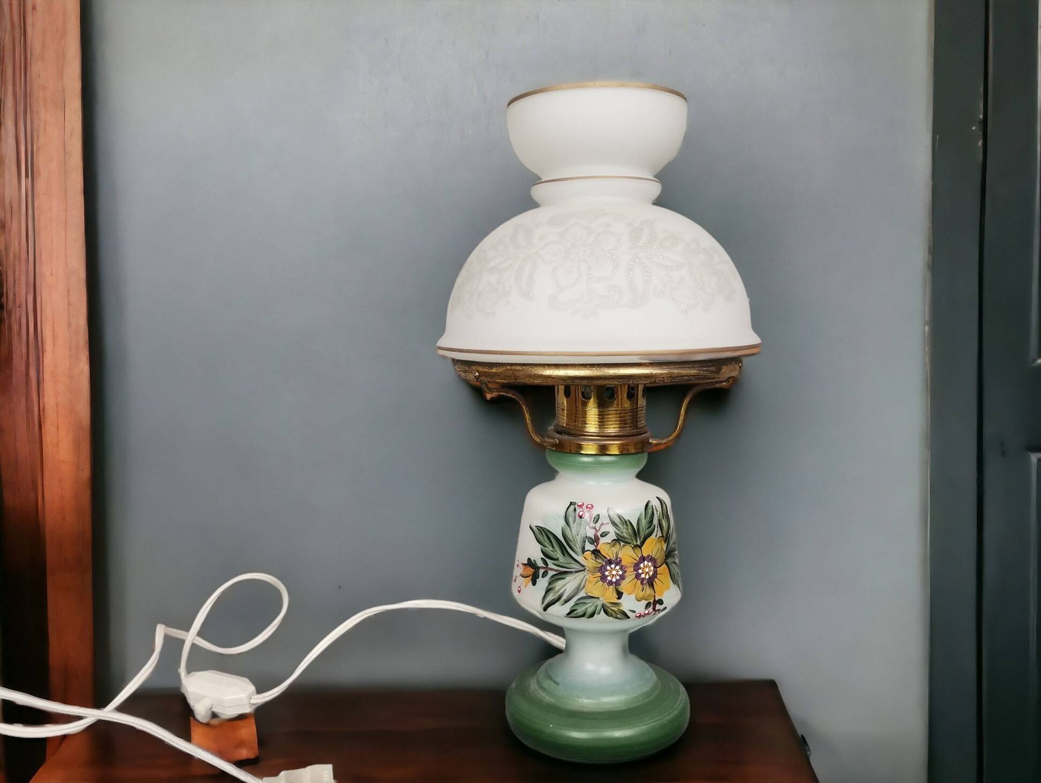 French country 1960s rustic green ceramic and glass vintage table lamp