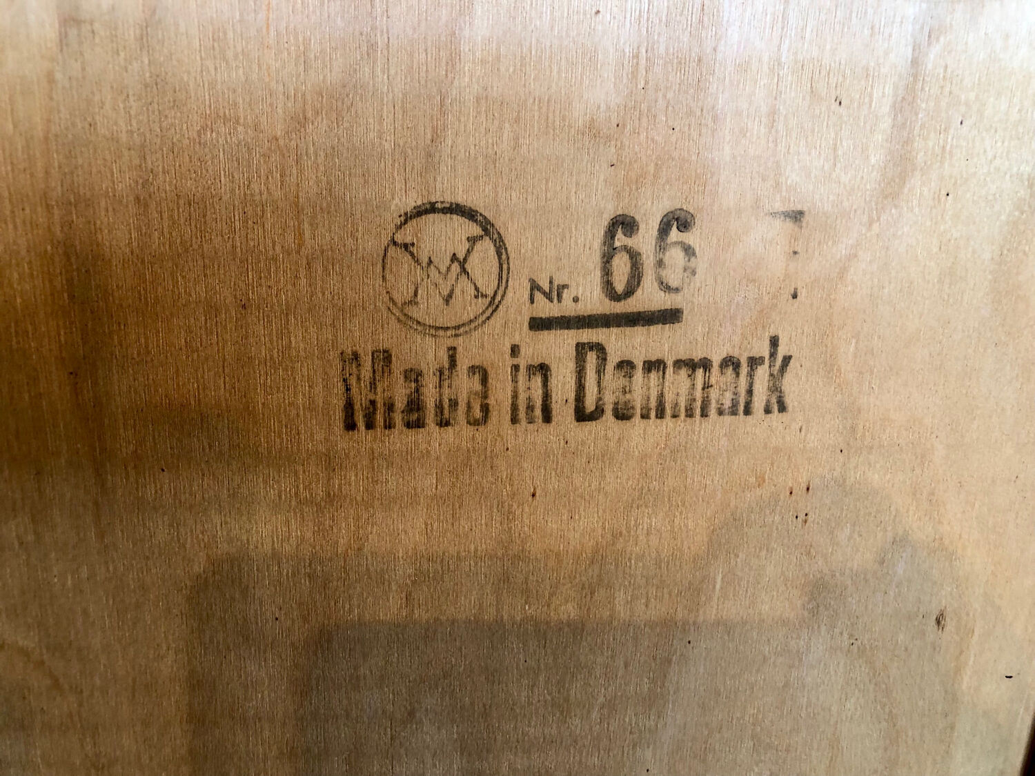 Scandinavian planter