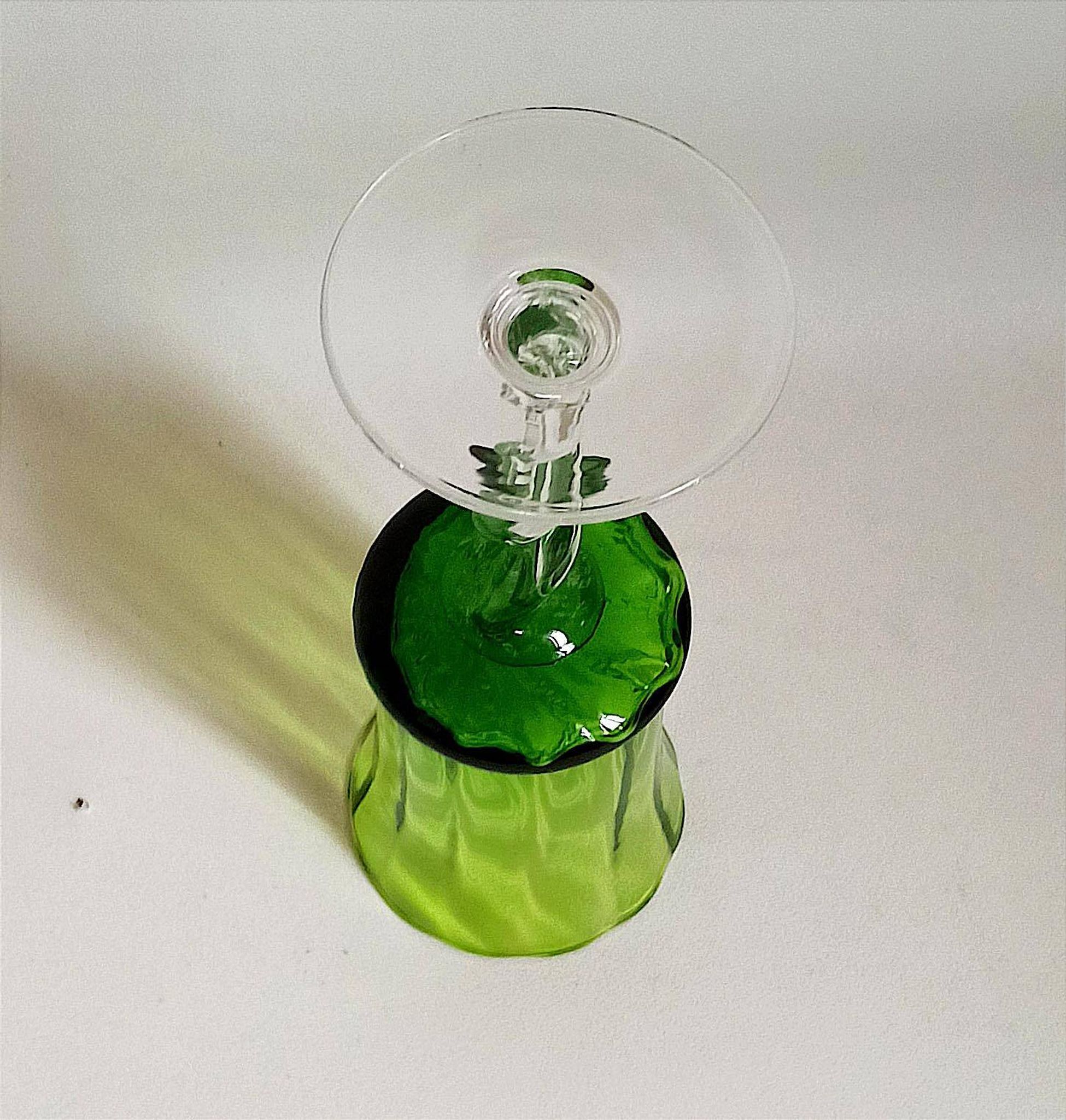 Emerald green chalice Empoli 70s Height 32 cm