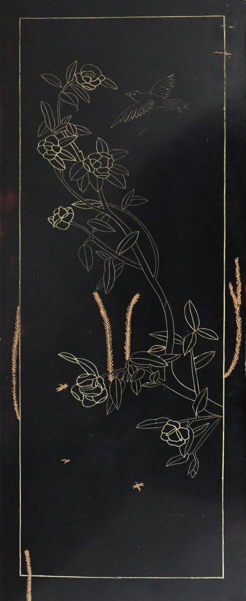 Four-panel lacquered wooden screen with Coromandel decoration.
