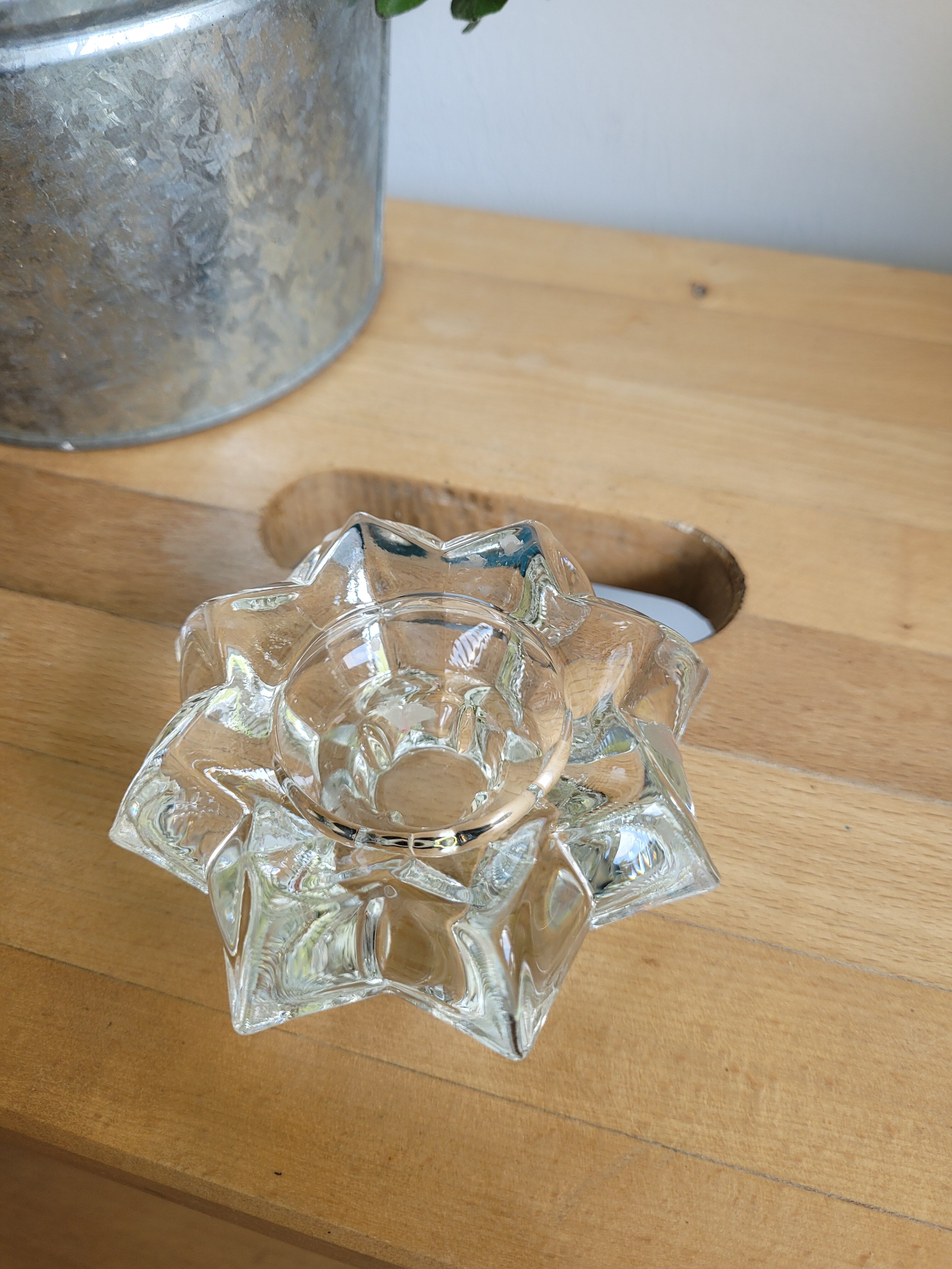 Glass star candle holder