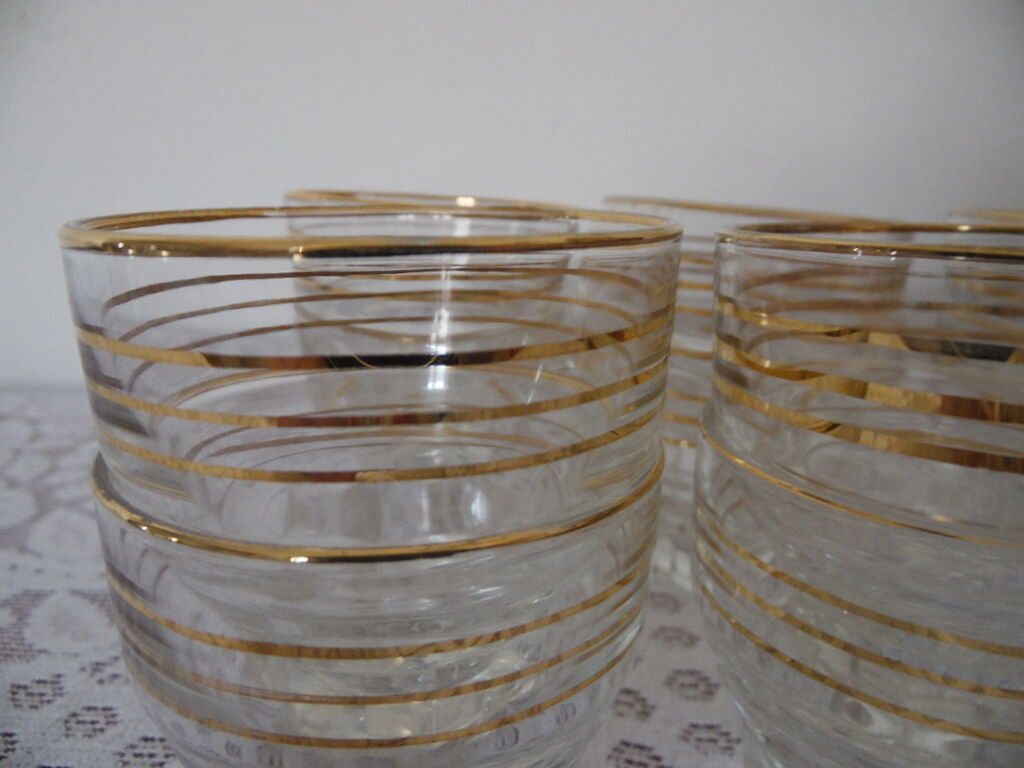 12 vintage liquor glasses