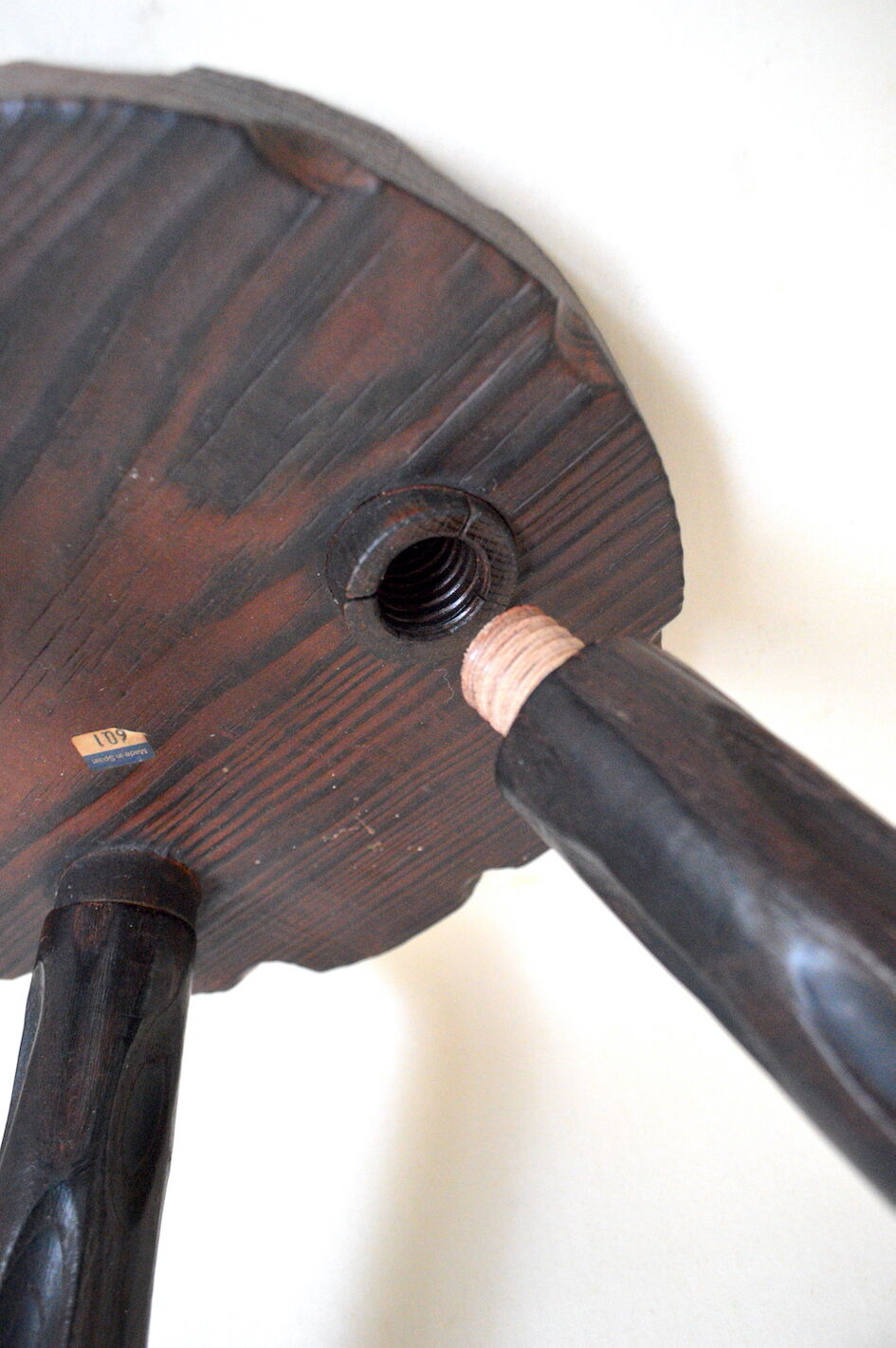 Spanish tripod stool