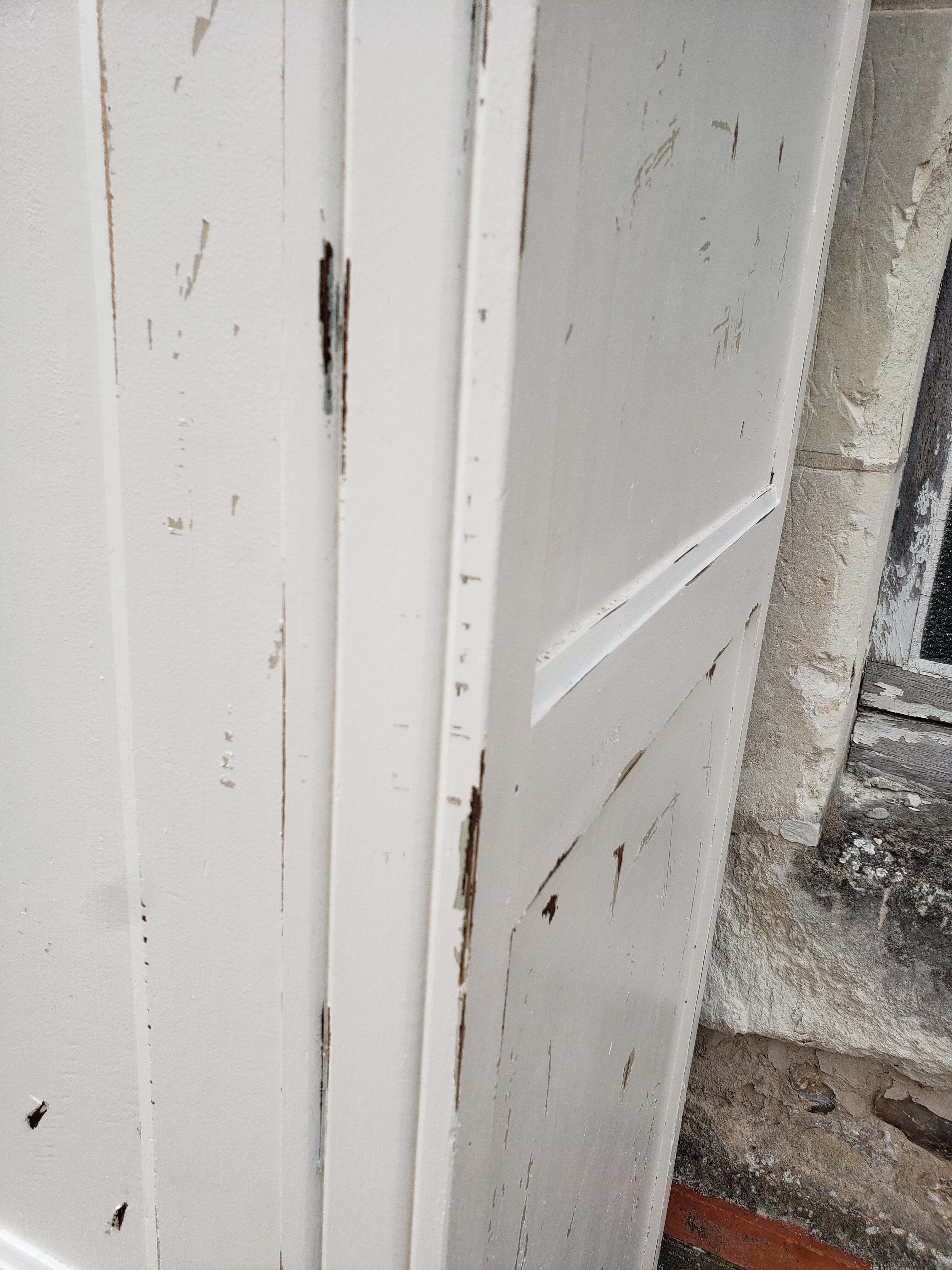 Parisian wardrobe patina old "lily"