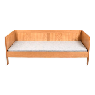 Fine Danish Box Sofa / Daybed in Oak 1960s. New Upholstered