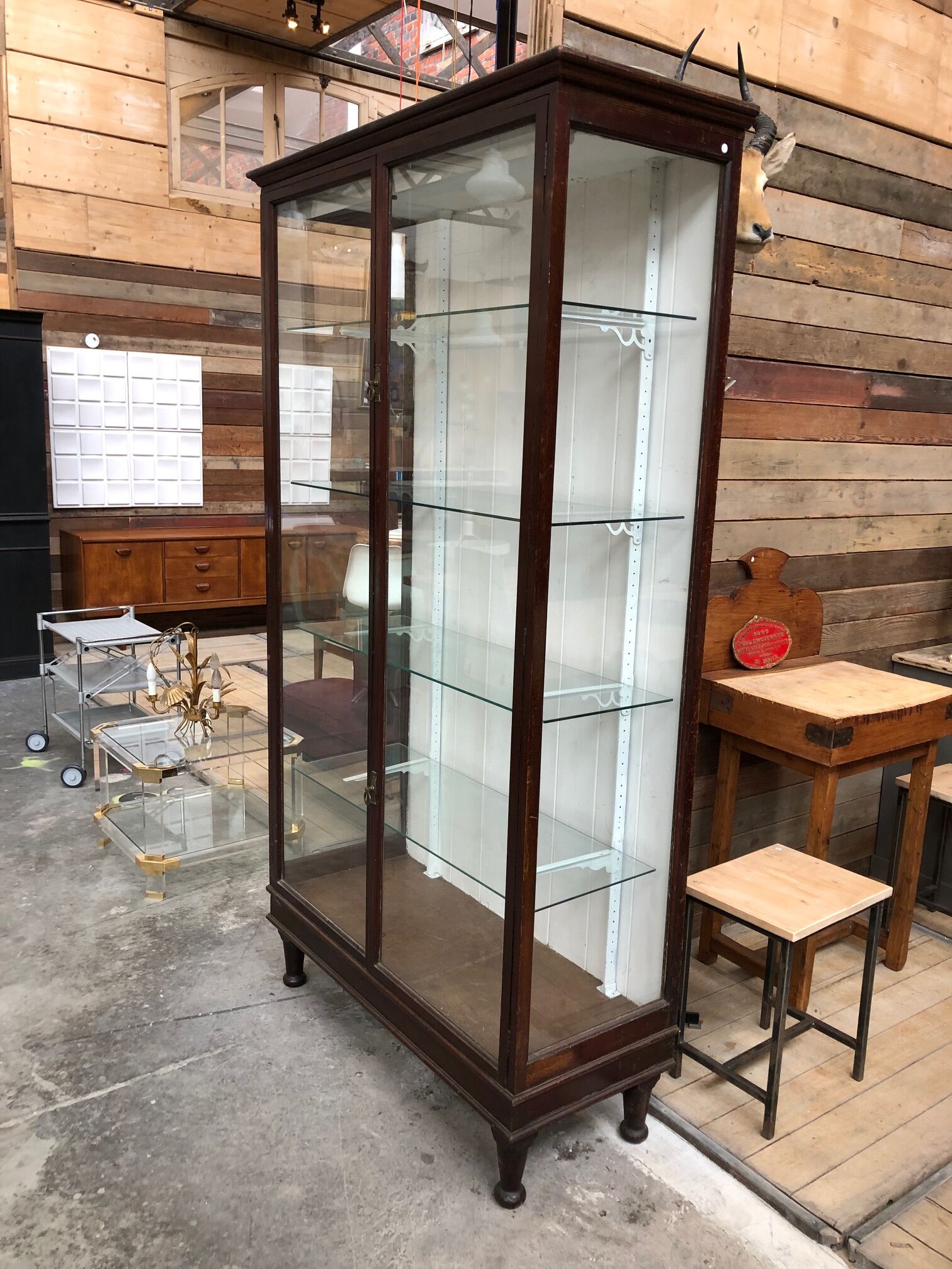 Former museum showcase