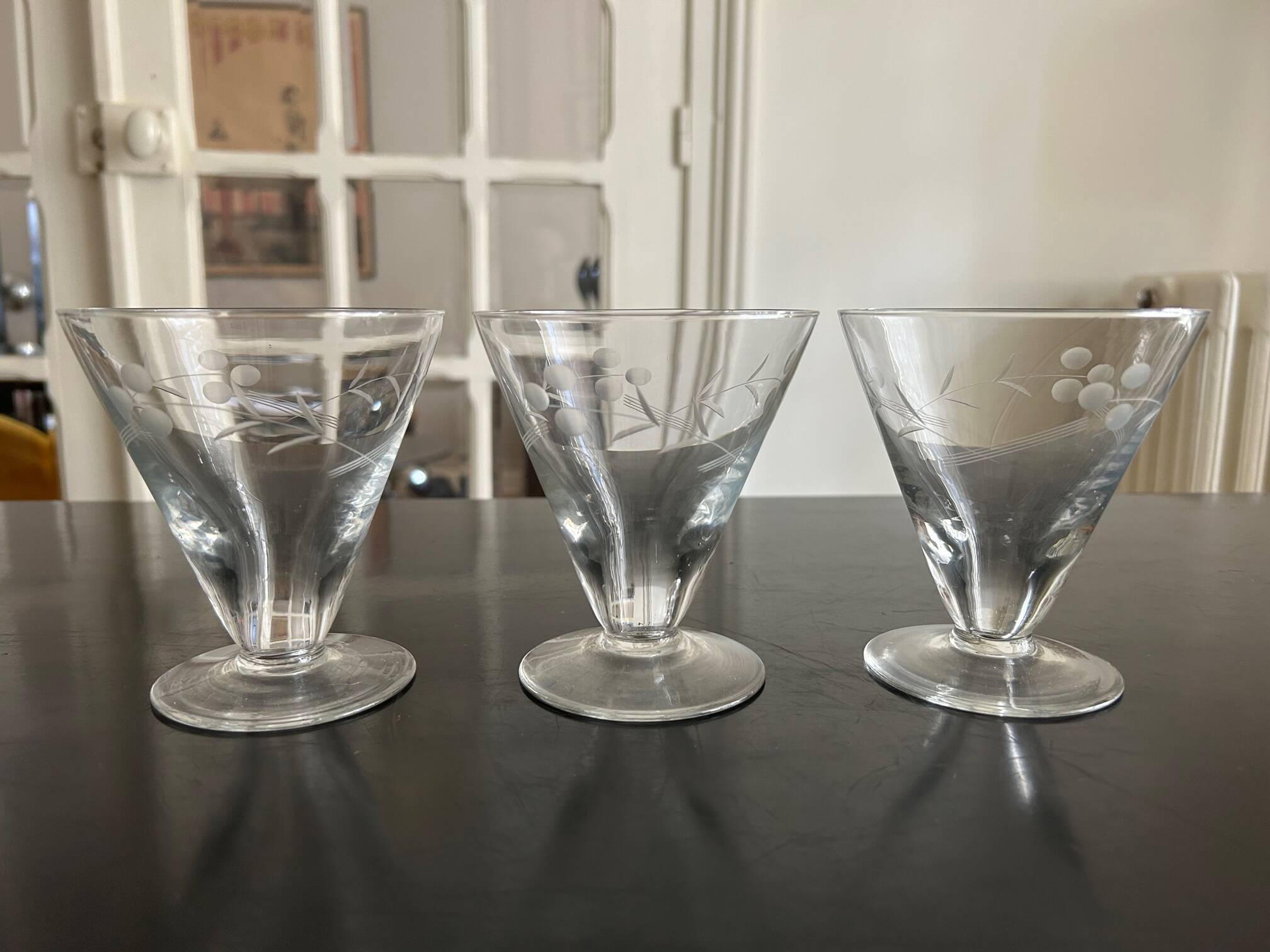 11 old engraved glasses