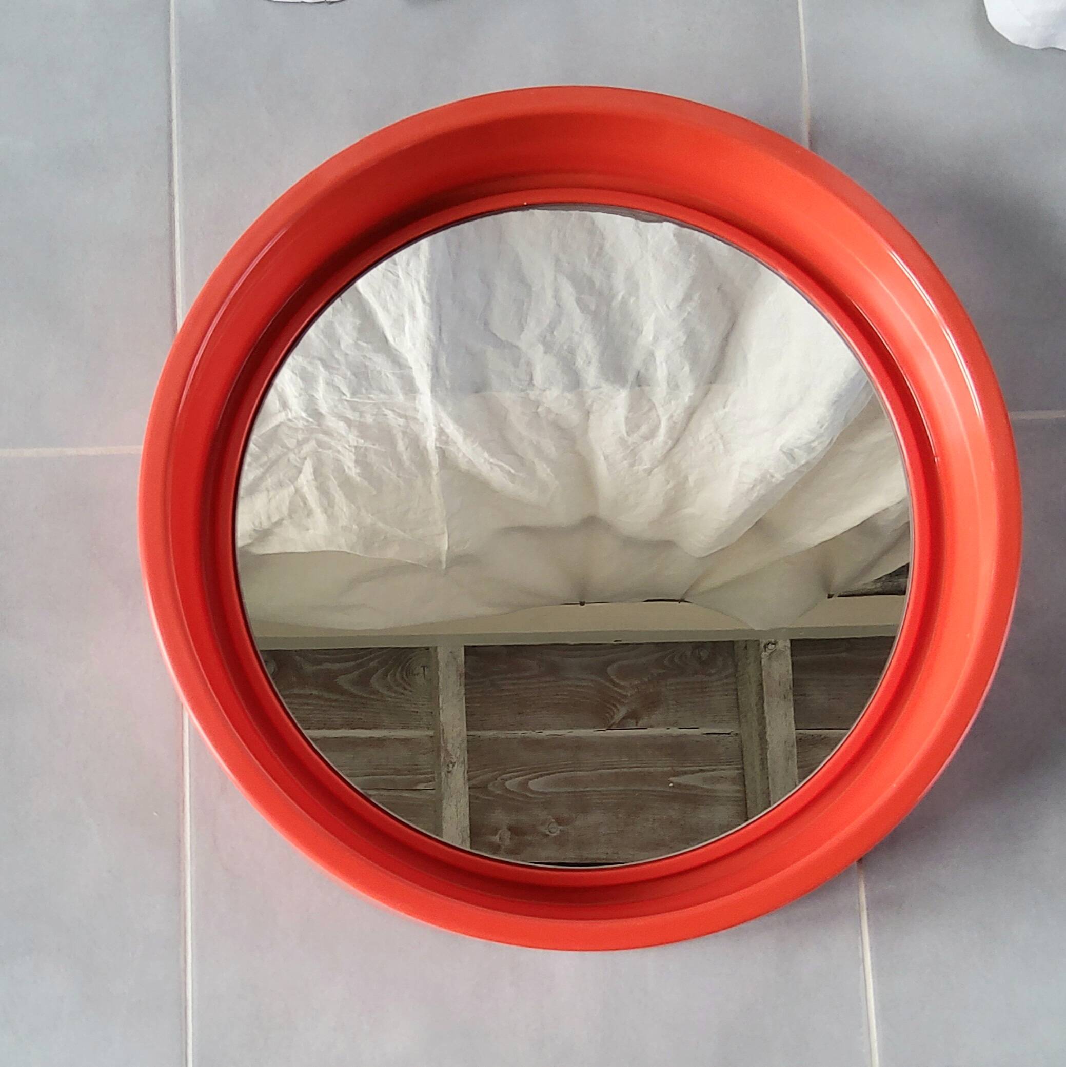 Gilac orange mirror