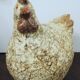 Poule en grès craquelé