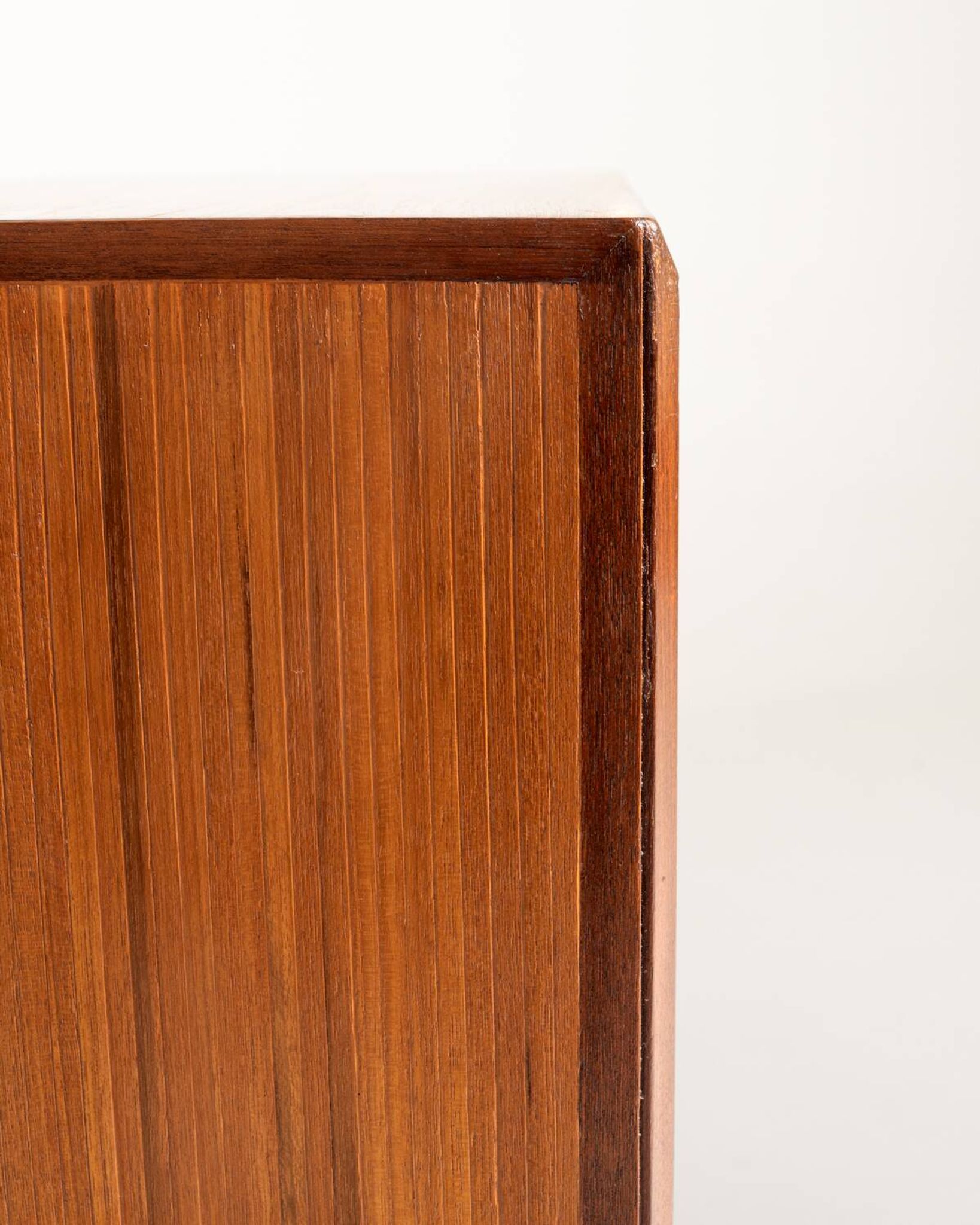 Cabinet de bar tambour en teck scandinave