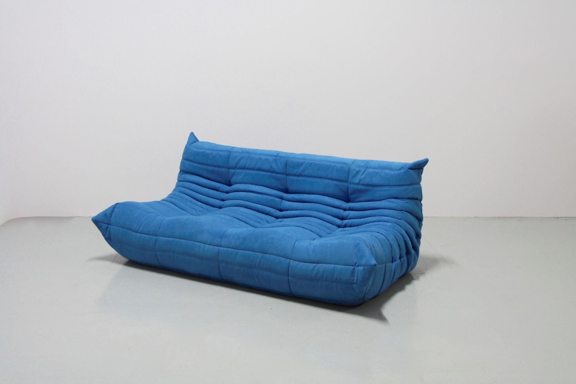 Sofa 3 places "Togo" Microfiber designed by Michel Ducaroy 1973