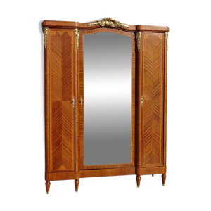 Grande armoire 3 portes