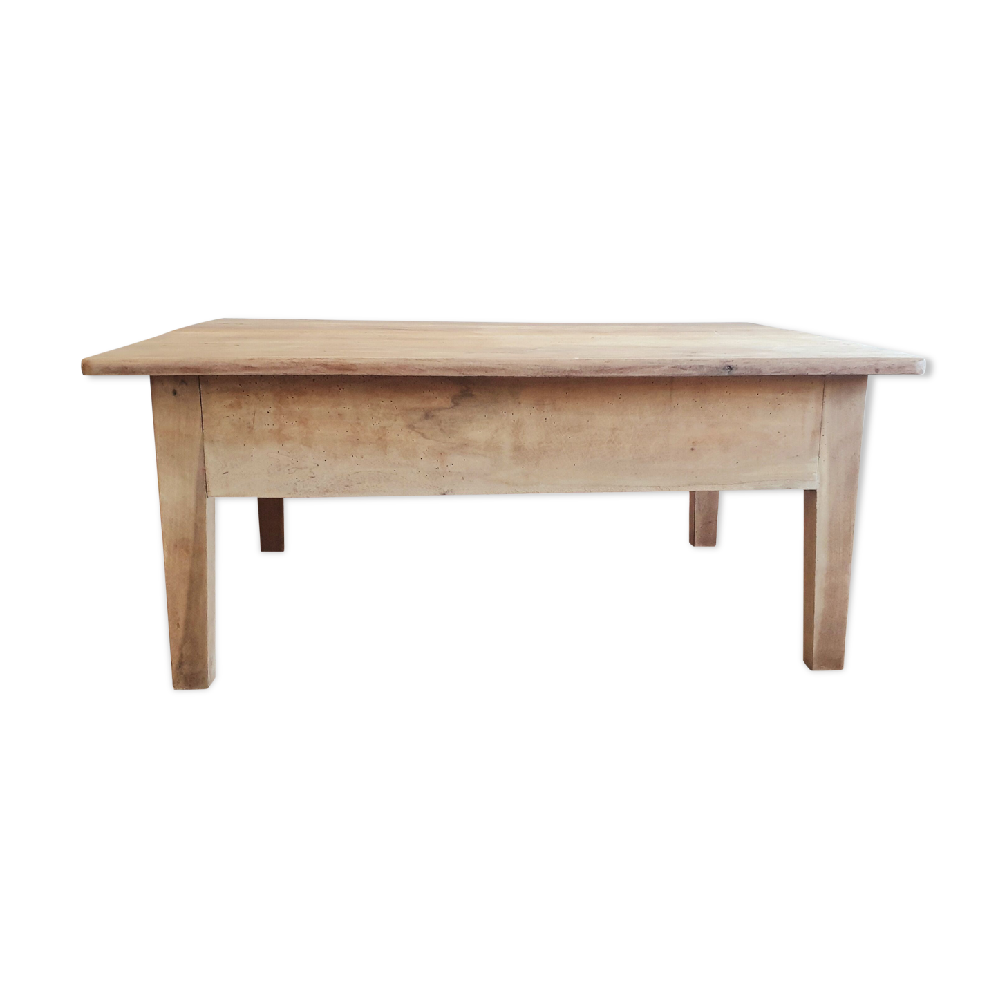 Table basse en noyer