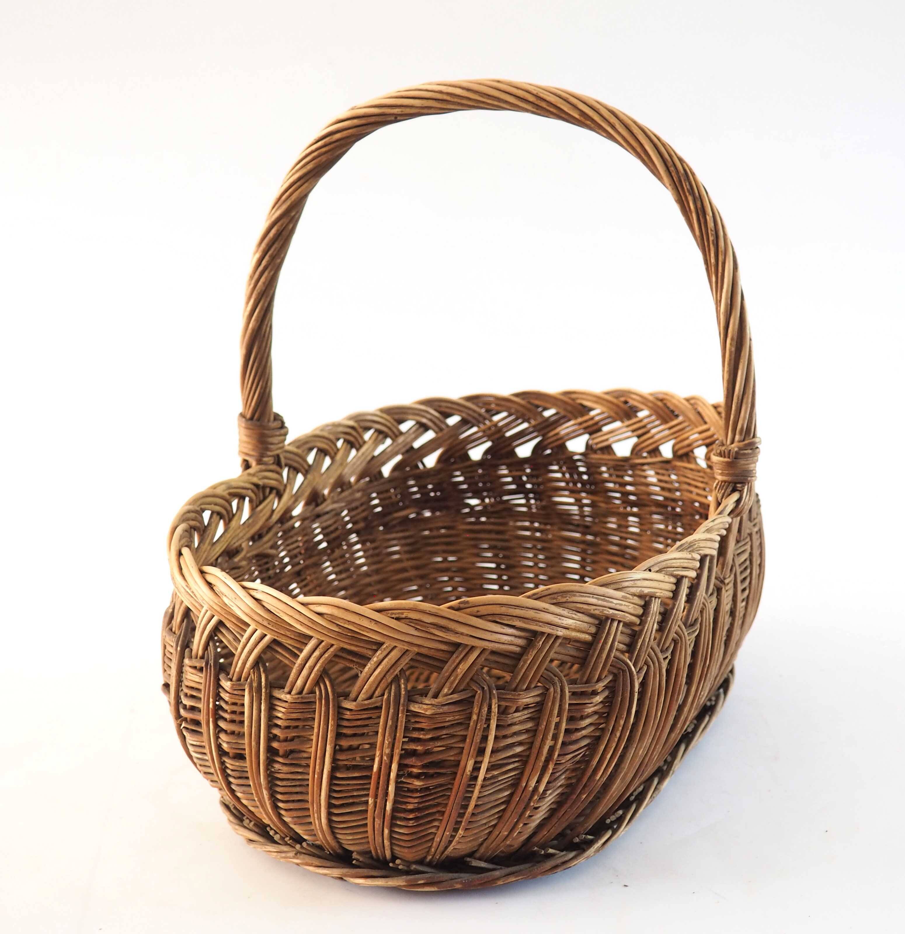 Rattan basket weaving