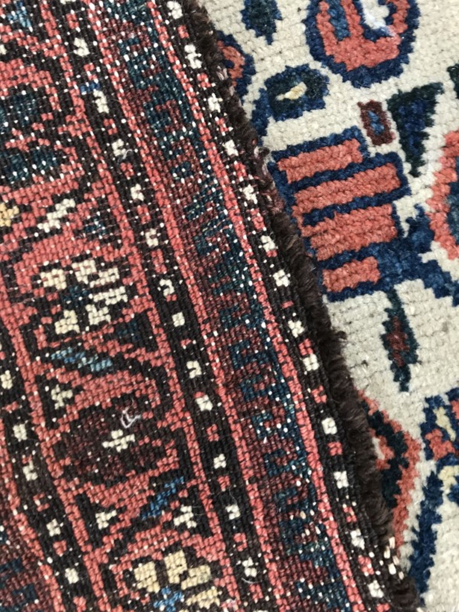 Carpet old persian kurdish done hand 117 x 185 cm