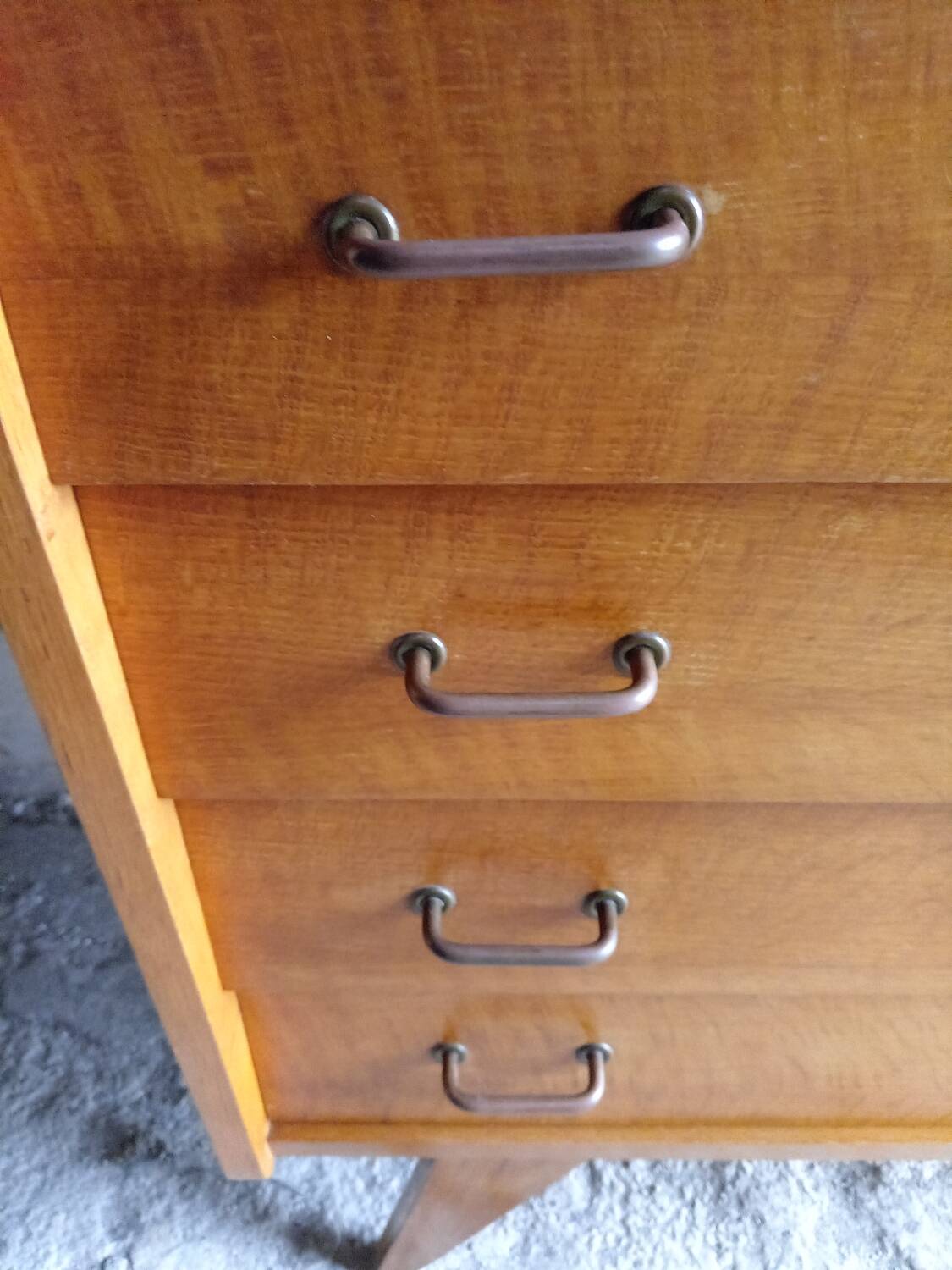 Vintage chest of drawers