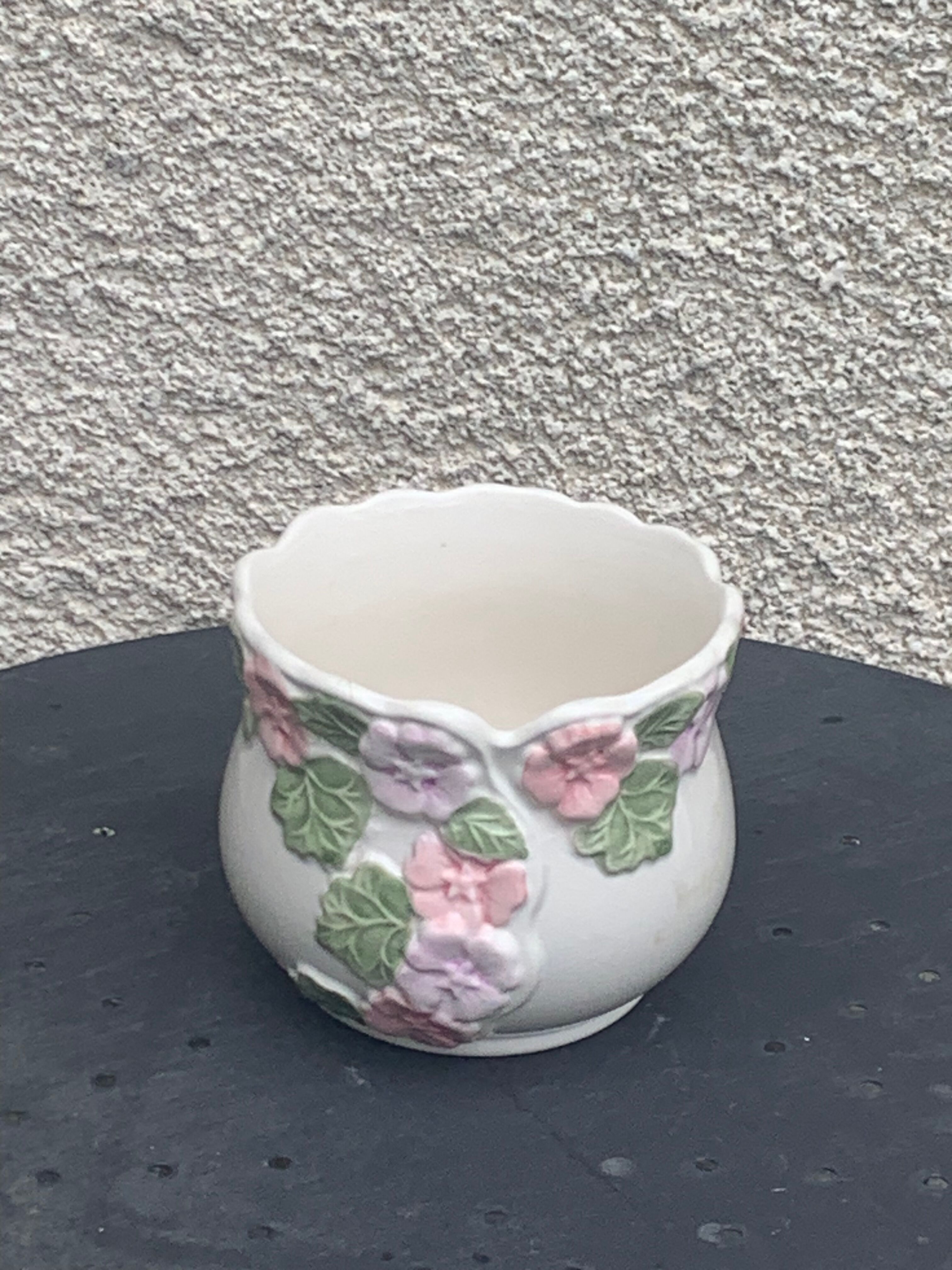 Pot cover in slurry floral pattern purple and pink