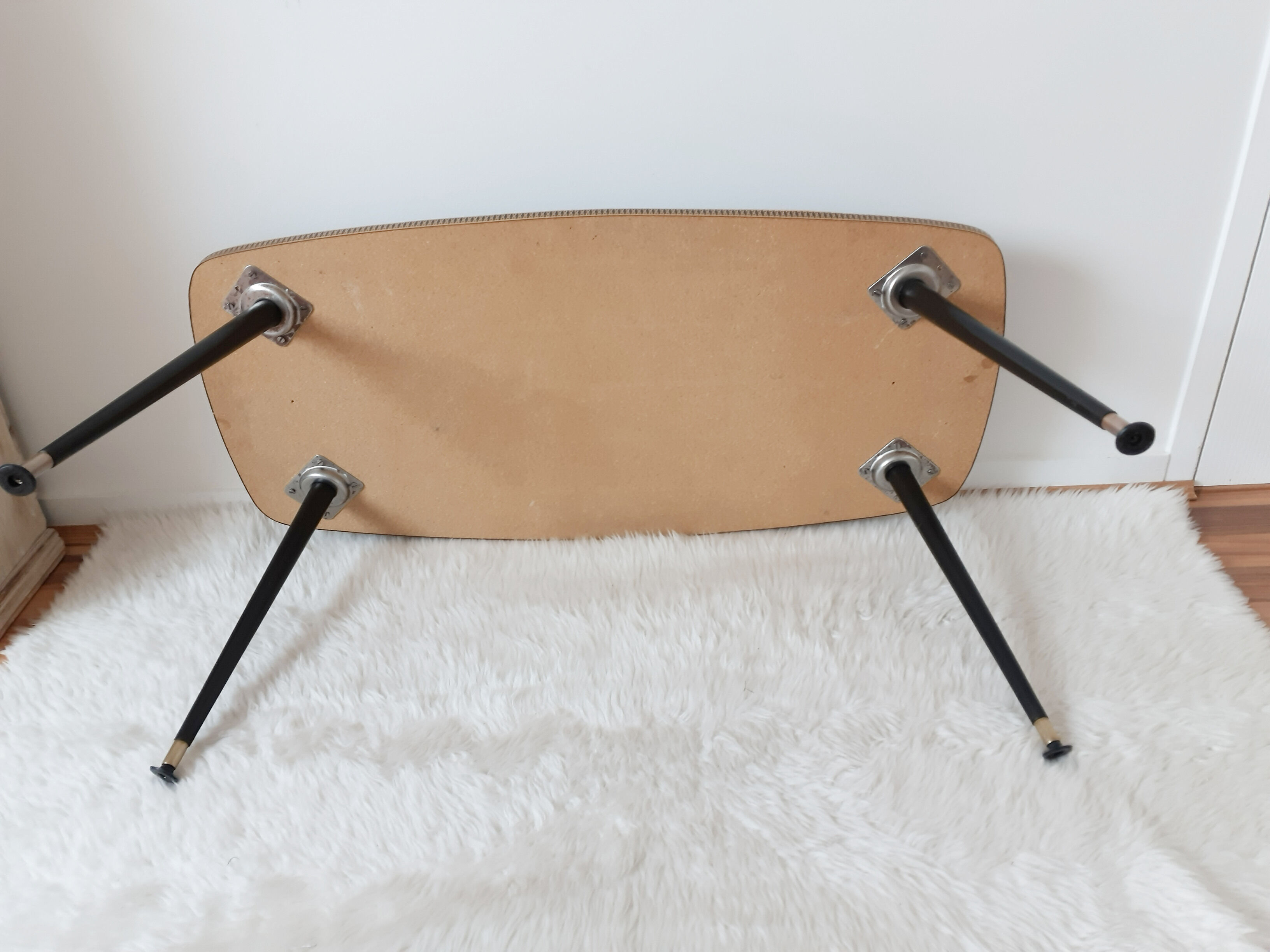 Table basse en bois, vintage , années 50 , pieds compas