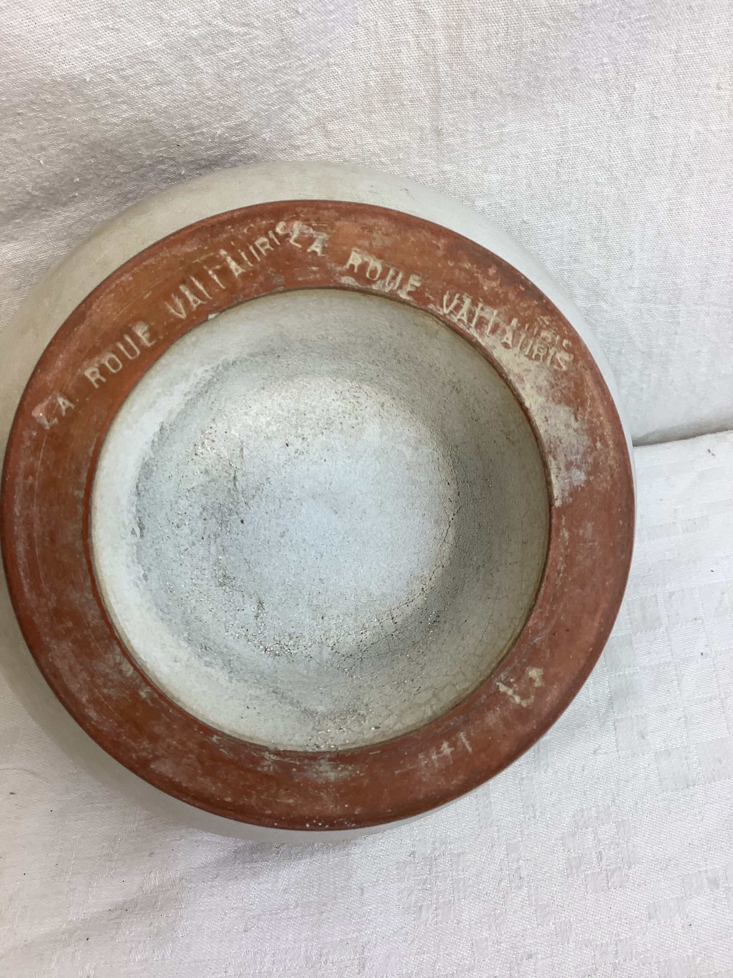 Duo of footed bowl and artisanal plate made in France Vallauris