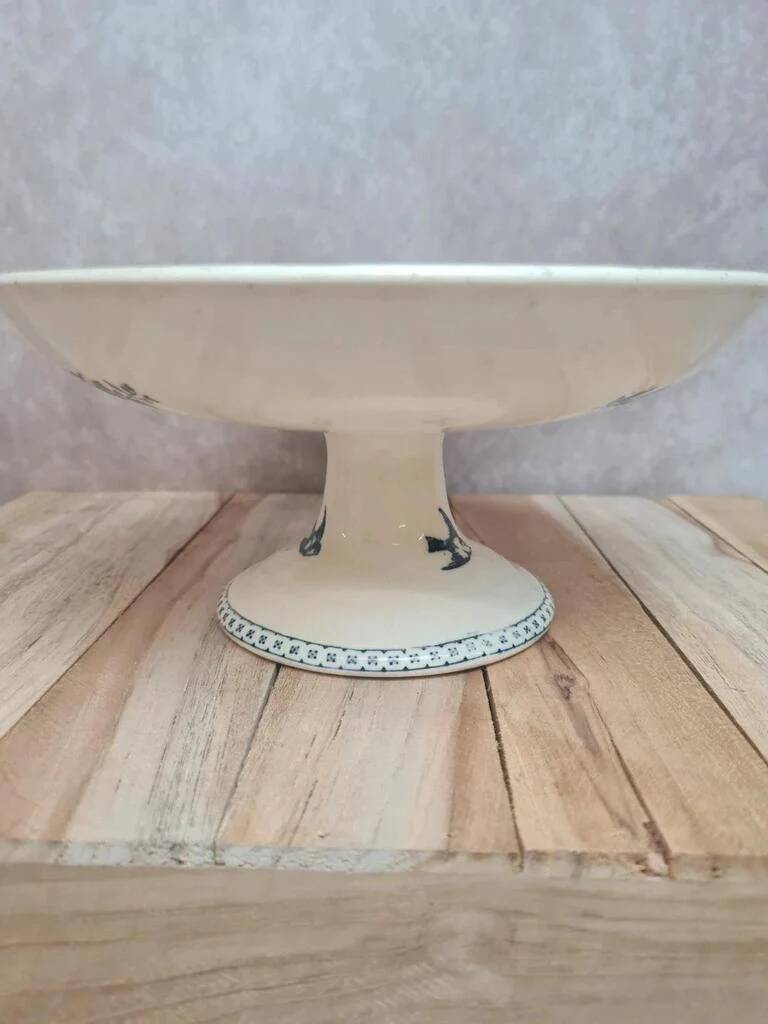 Antique compote dish in ironstone HBCM Choisy-le-Roi Louis XVI model with bird decoration.