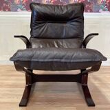 Pair of "Scandinavian design" leather armchairs, 1950s "Ingmar Relling" style.