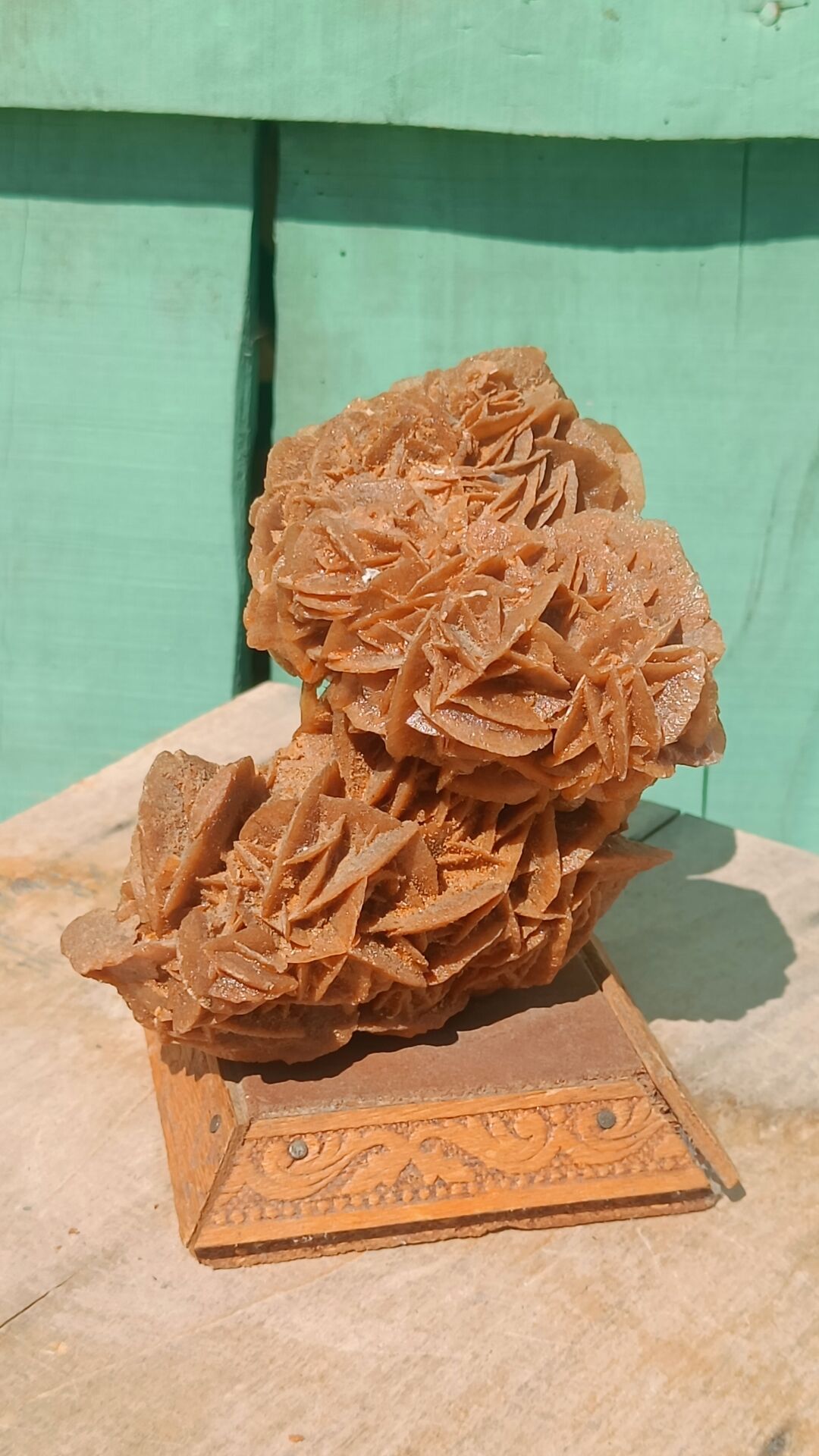 Rose des sables sur socle