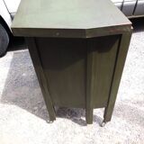 Vintage establishment