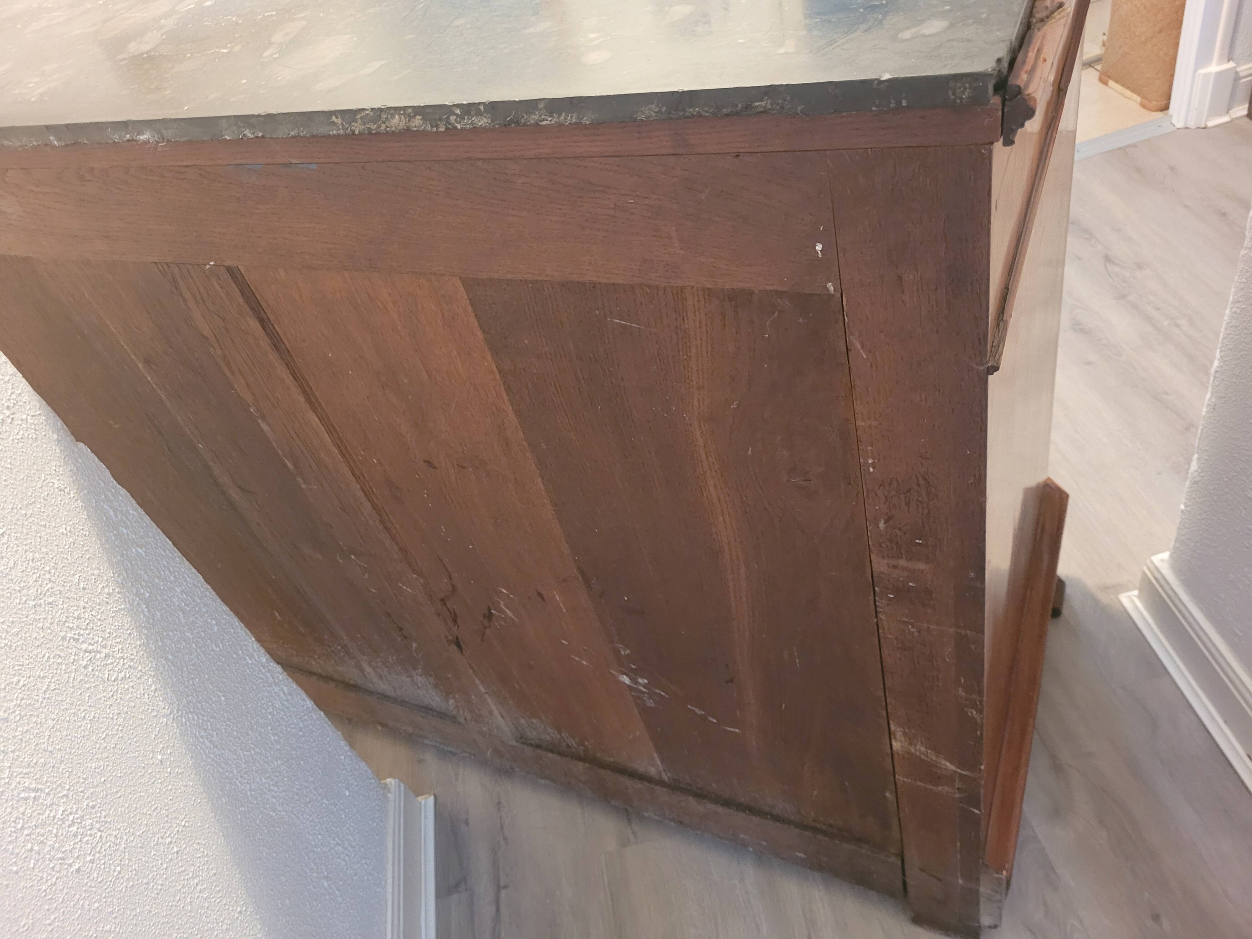 Chest of drawers, secretary