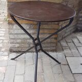 Old foldable tripod pedestal table