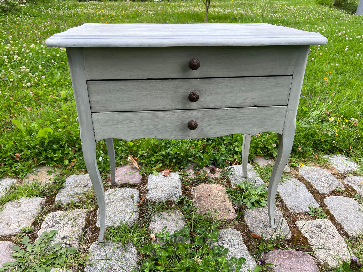 Bedside, lacquered wood worker