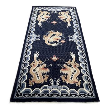 Tapis chinois à décor de dragons, 185x93 cm