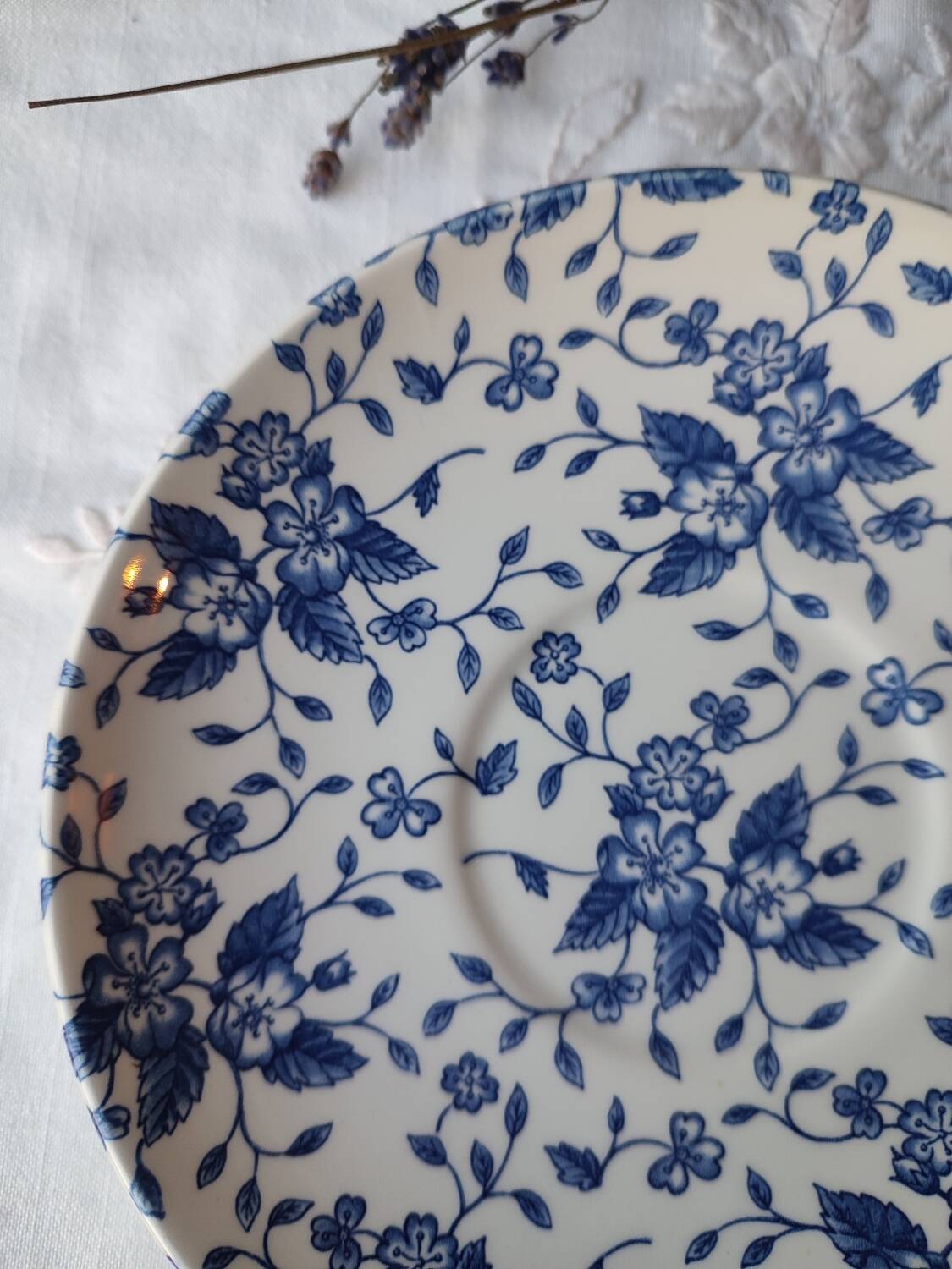 Set of 2 Royal Tudor dessert plates Bouquet model