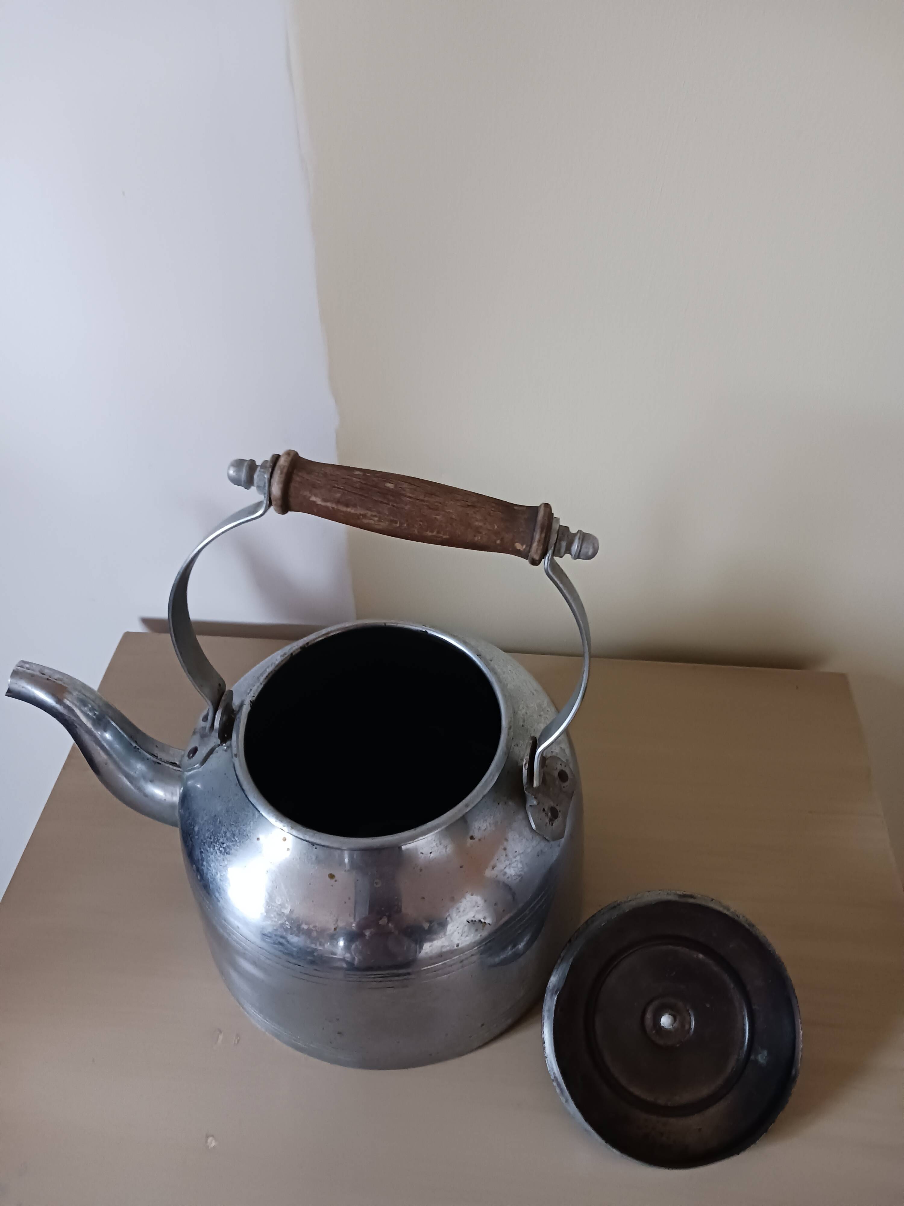 Chrome-plated copper kettle from the 50s.