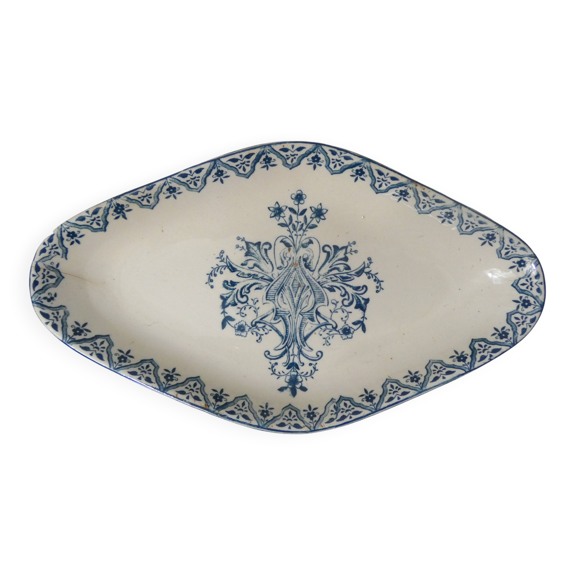 Iron earth dish alhambra salins art deco