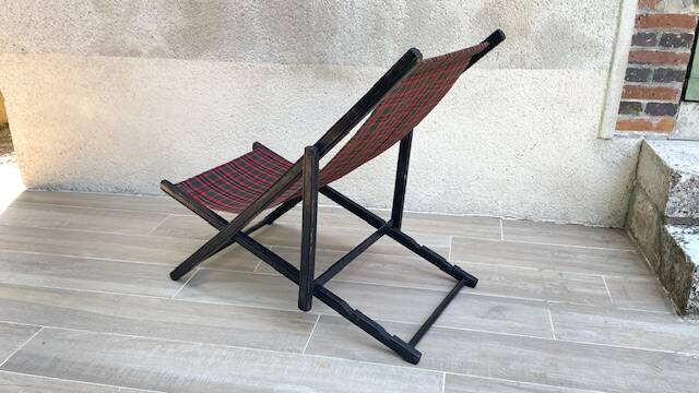 Vintage folding deck chair