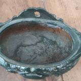 Cast iron planter
