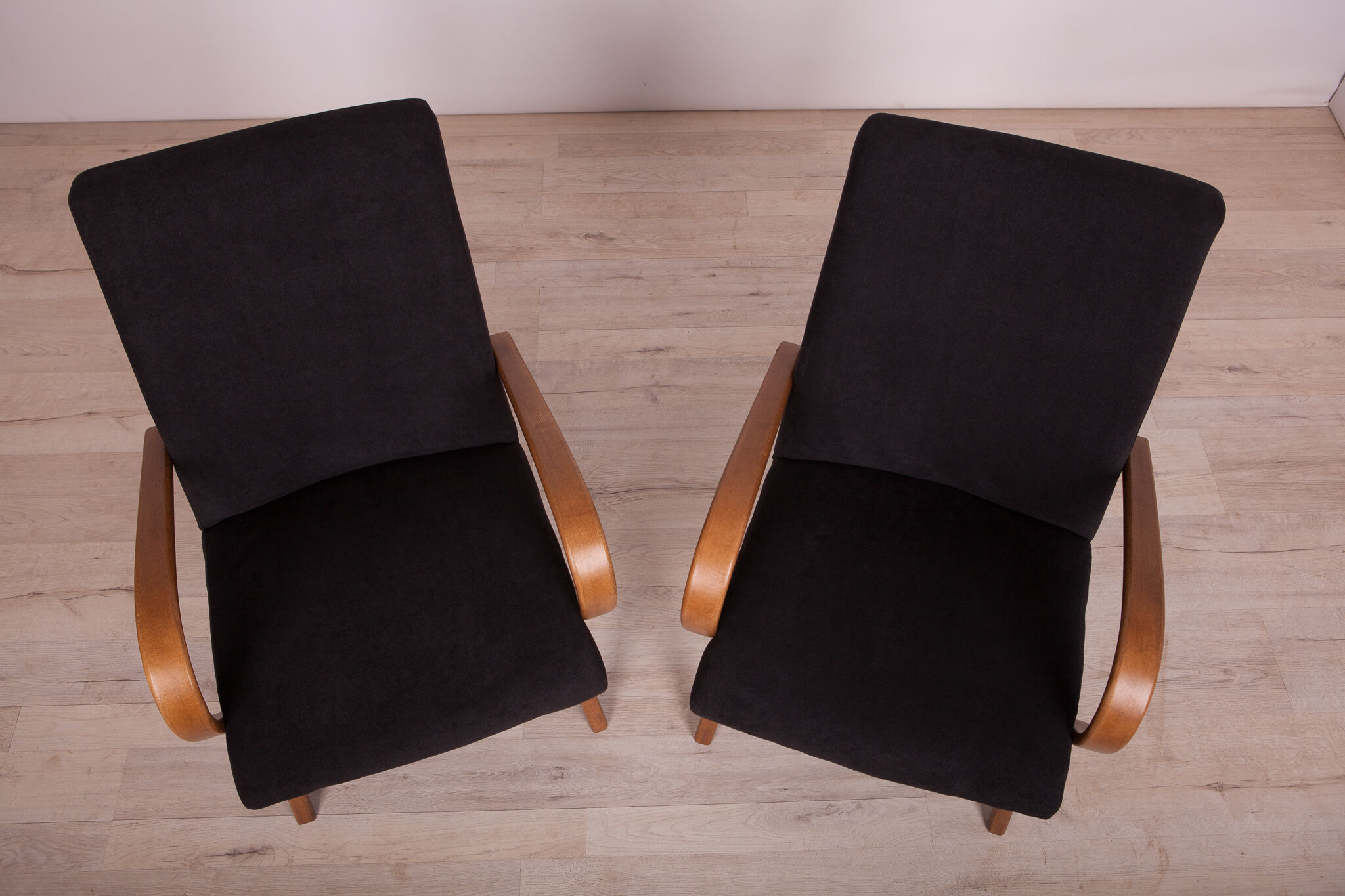 Model 53 Armchairs by Jaroslav Smidek for TON, 1960s, Set of 2