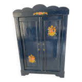 Ancienne armoire parisienne peinte en bleu nuit