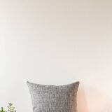 Hand-woven “Alfred” cushion in linen and wool