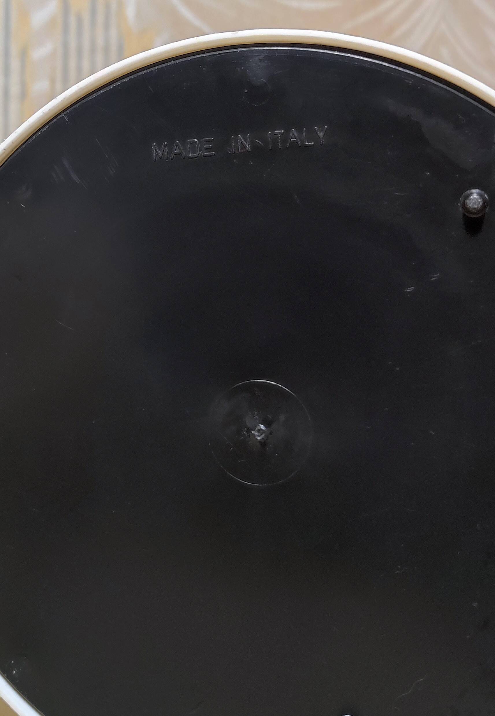 Tulip foot ashtray, Italy 1970