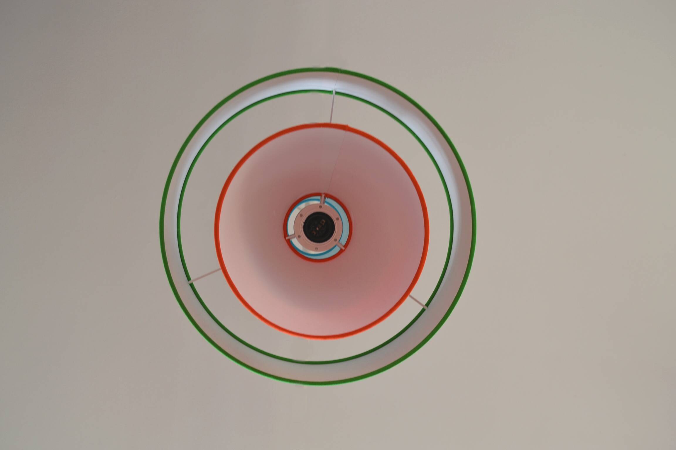 Gravity pendant lamp - sleek design in coloured fabric