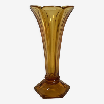 Ancien vase forme de fleur verre moulé jaune art déco