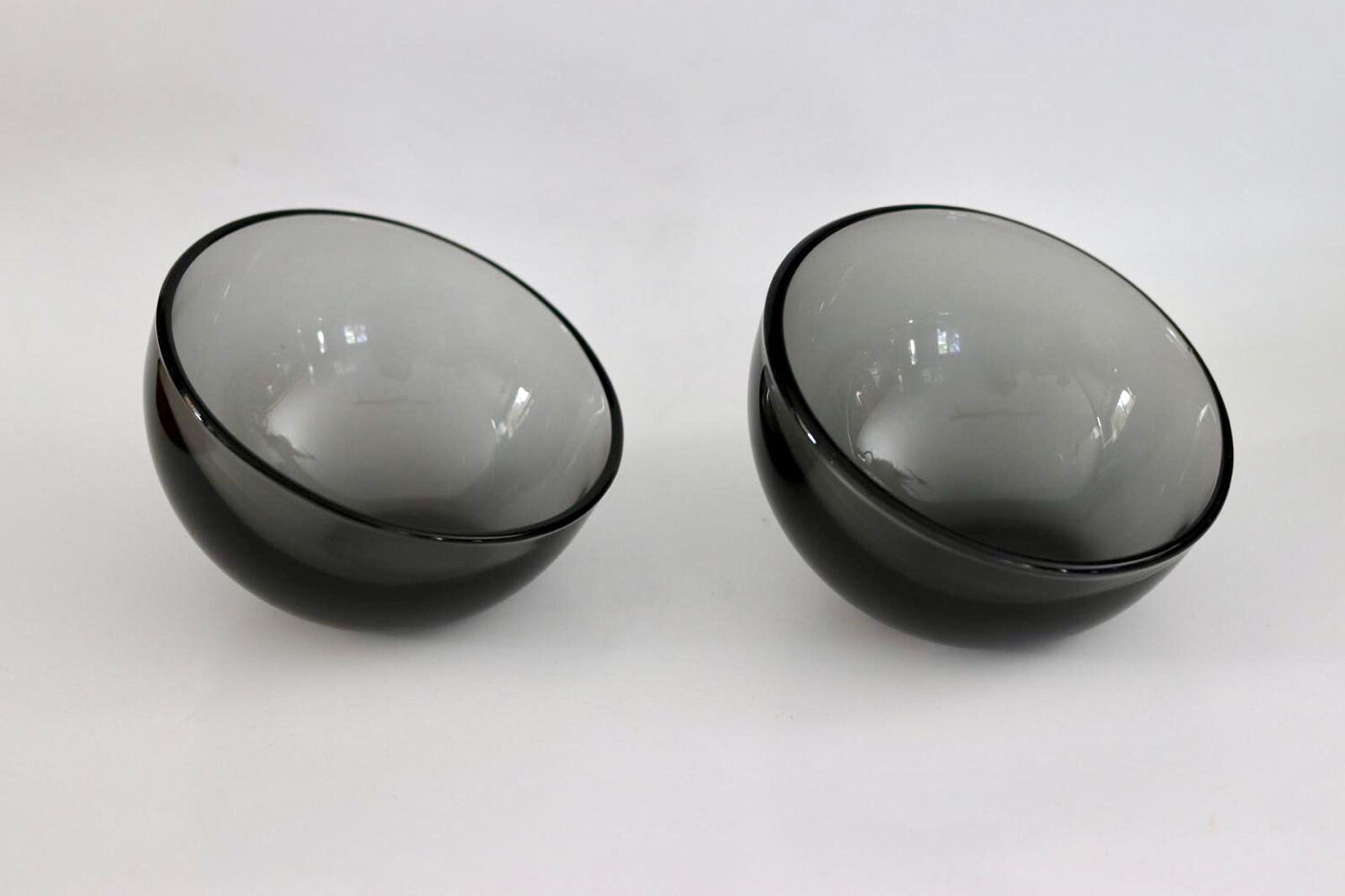 Smoked glass cups La Rochère