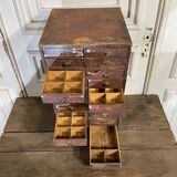 Ancien meuble d'horloger