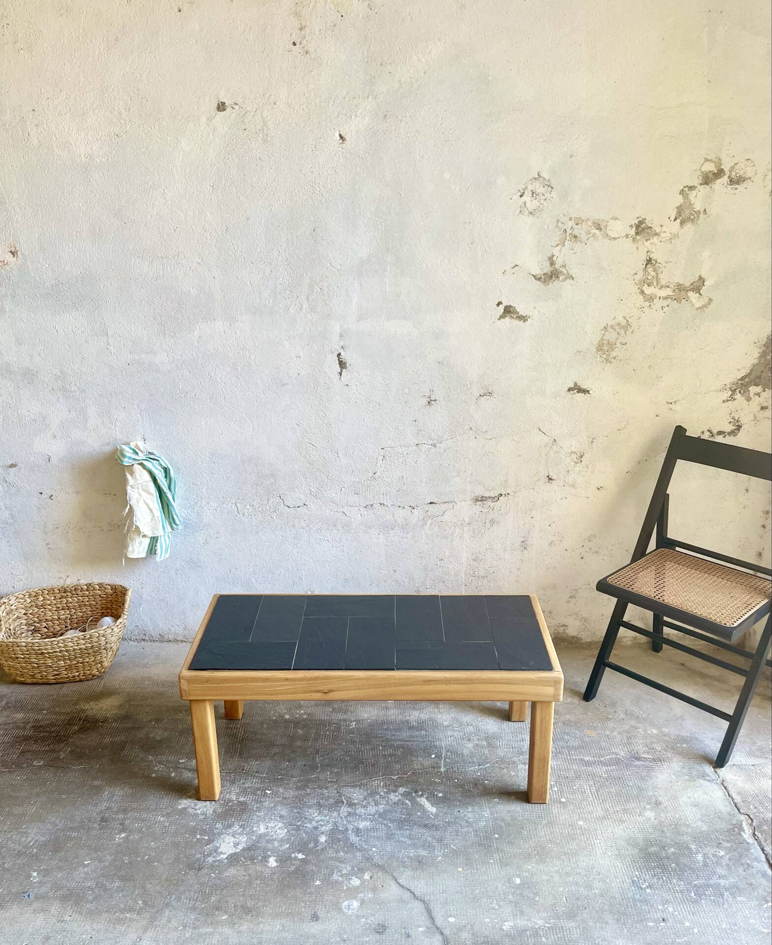 Vintage Maison Regain coffee table in solid elm – 1970s – Top