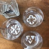Whisky decanter and its 3 glasses