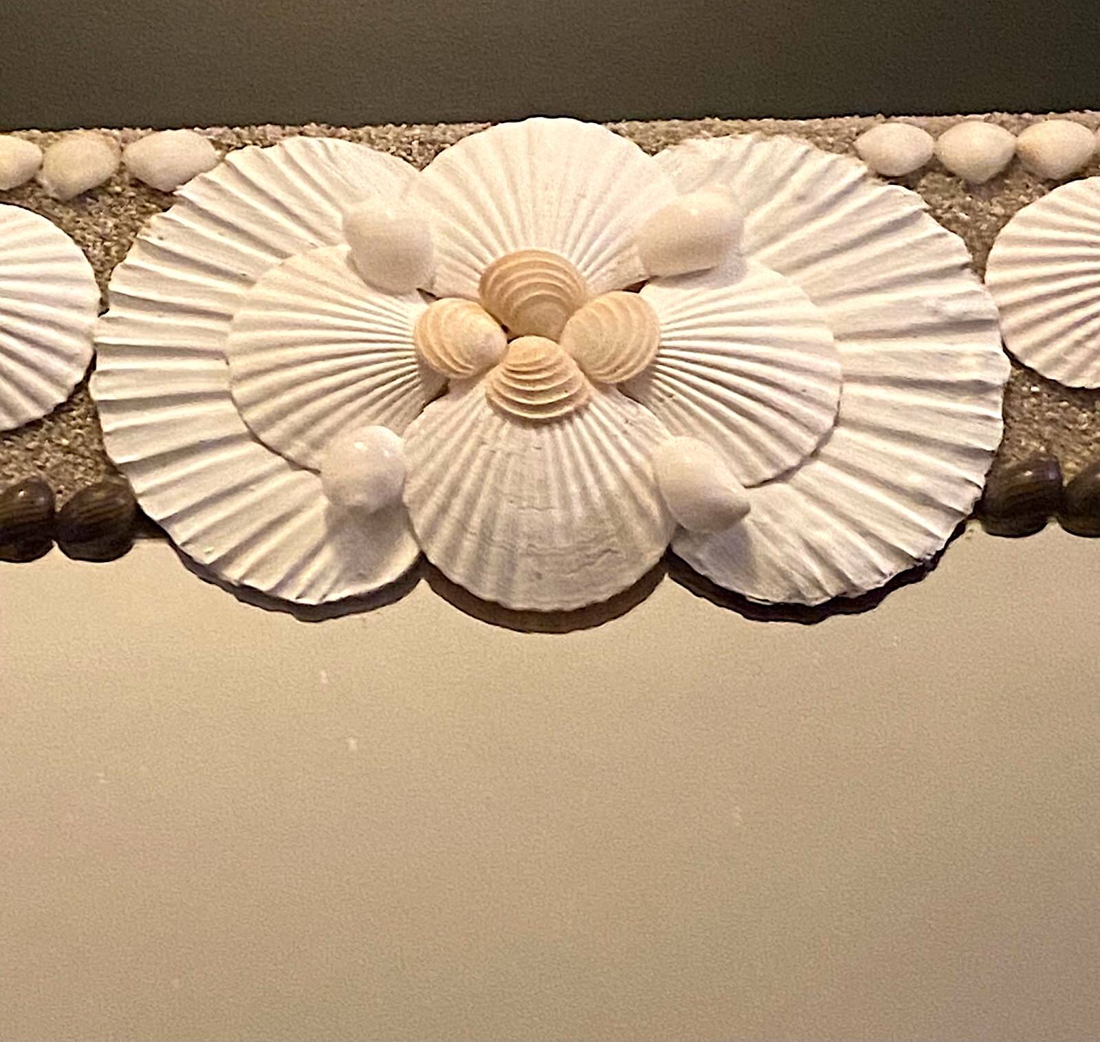 Mirror 2 wood & shells